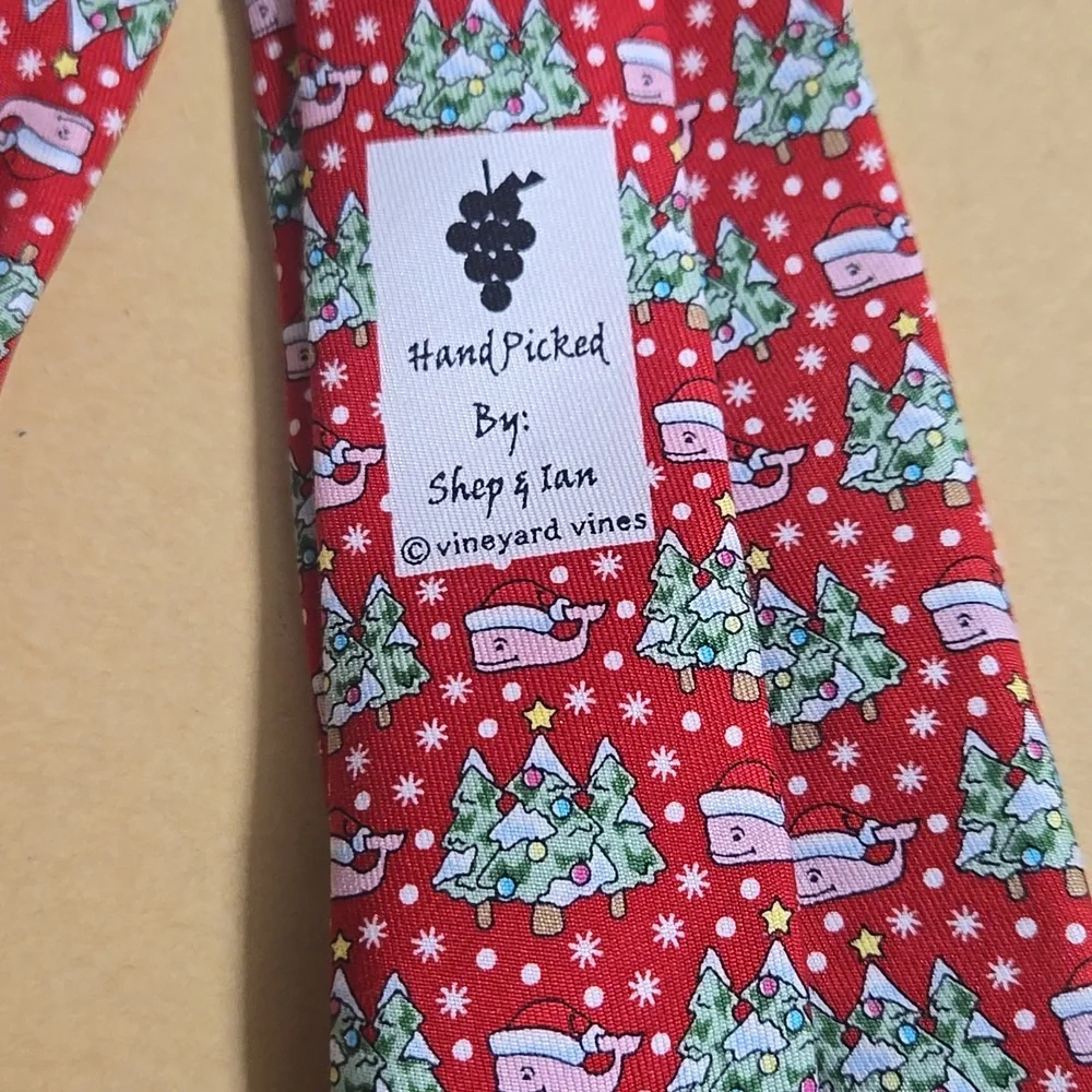 Vineyard Vines Boys Red Holiday Whaleland Holiday Christmad Silk Tie NEW